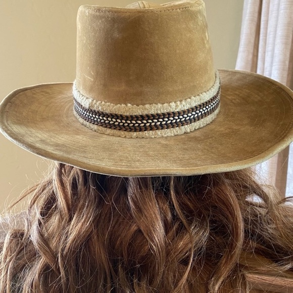Longhorn Accessories - Longhorn Faux Suede Leather Vintage Cowboy Hat